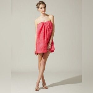 BCBGMAXAZRIA - COROZO SILK TEXTURE STRAPLESS DRESS in size 12 P2P is 19.5"